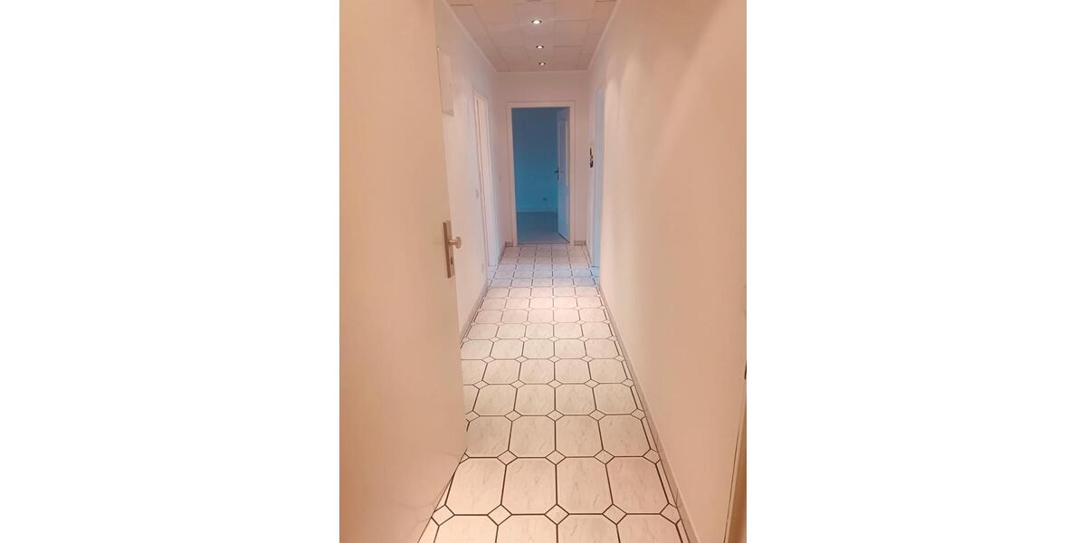 Dachgeschoßwohnung Saarbrücken Eschberg - 3 Zimmer, 78 m&sup2;, 159.000&euro; | Angebot:26858145