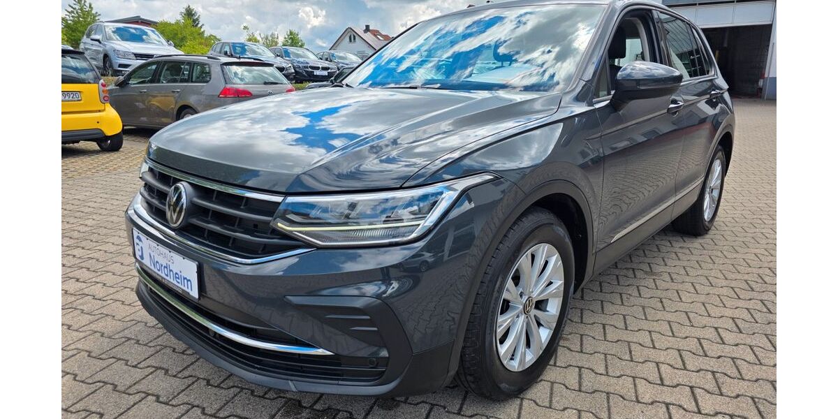 VW Tiguan 125.000 km 21.490 &euro; Nordheim bei Heilbronn 74226