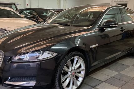 Jaguar XF 125.265 km 15.950 &euro; Hamburg 22087