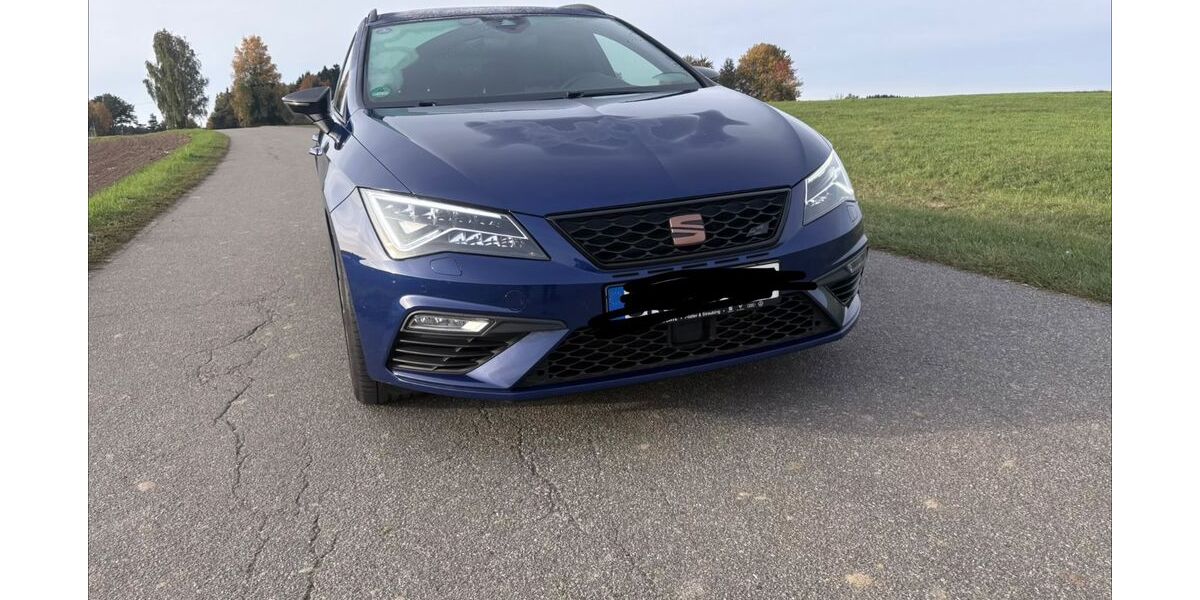 Seat Leon 118.000 km 21.499 &euro; Wiesenfelden 94344