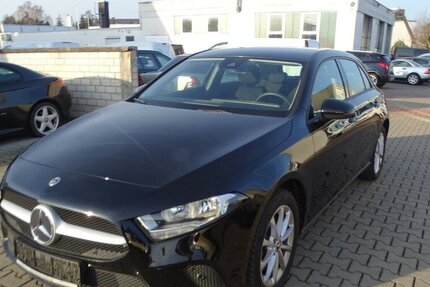 Mercedes-Benz A 250 e Navigation, aktiver Parkassist, Navigation 51.538 km 19.790 &euro; Rodgau 63110