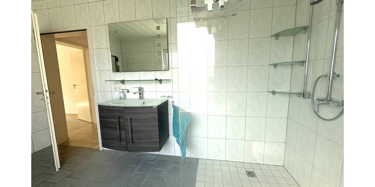 Etagenwohnung Bielefeld Hillegossen - 2 Zimmer, 95 m&sup2;, 118.000&euro; | Angebot:26402367