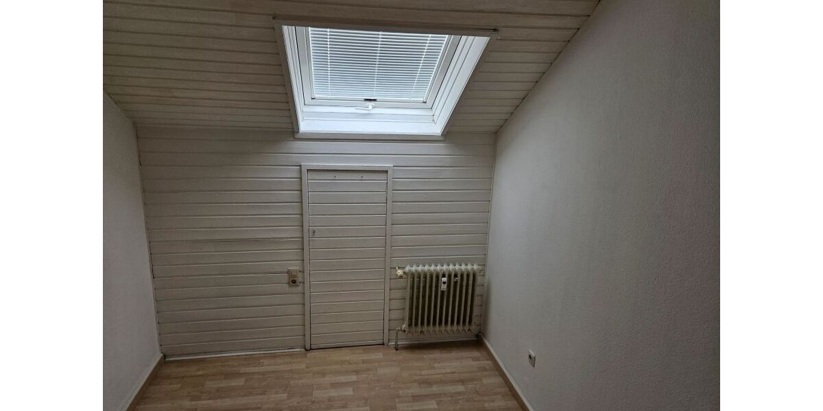 4 Zimmer, Küche, Dusch-Bad - Dachgeschoßwohnung Lüdenscheid Brügge | Angebot:27120087