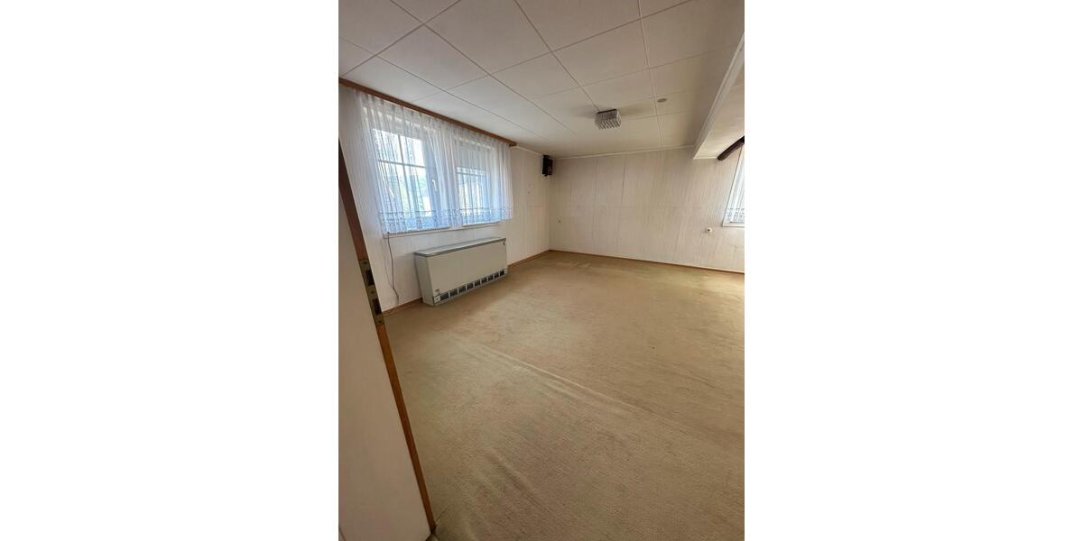 Einfamilienhaus Baunatal - 7 Zimmer, 470 m&sup2;, 289.000&euro; | Angebot:26967495