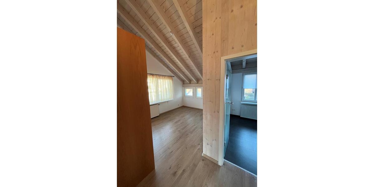 Dachgeschoßwohnung Balingen - 2 Zimmer, 80 m&sup2;, 850&euro; | Angebot:24835333