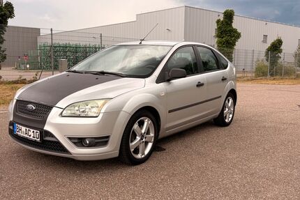 Ford Focus 193.000 km 2.600 &euro; Kuppenheim 76456