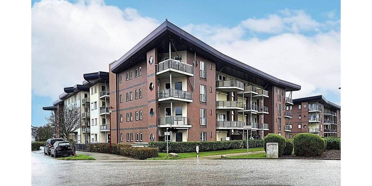 2-Zimmer-Whg. mit zwei Balkonen und Stellplatz. Wohnen in erster Reihe zum Seekanal! 2 zimmer