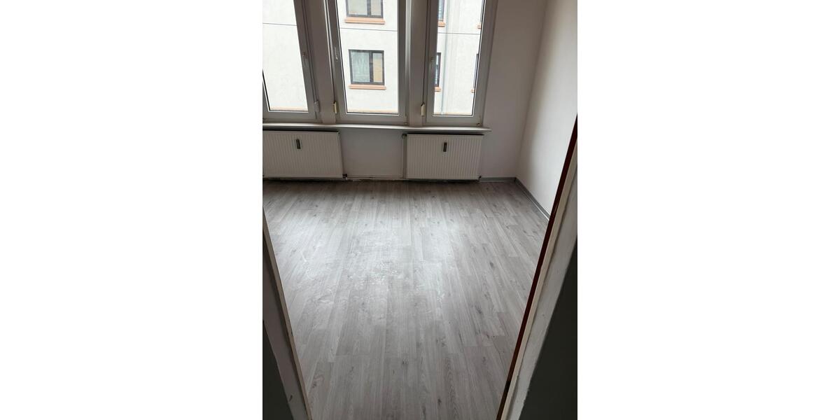 Etagenwohnung Bremerhaven Lehe - 4 Zimmer, 85 m&sup2;, 1.050&euro; | Angebot:26250056