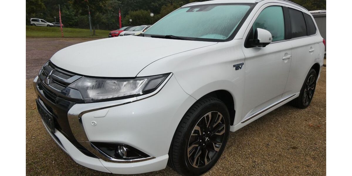 Mitsubishi Plug-in Hybrid Outlander 67.050 km 19.850 &euro; Rehlingen-Siersburg 66780