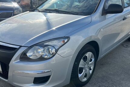 Hyundai i30 130.000 km 3.499 € Krostitz 04509