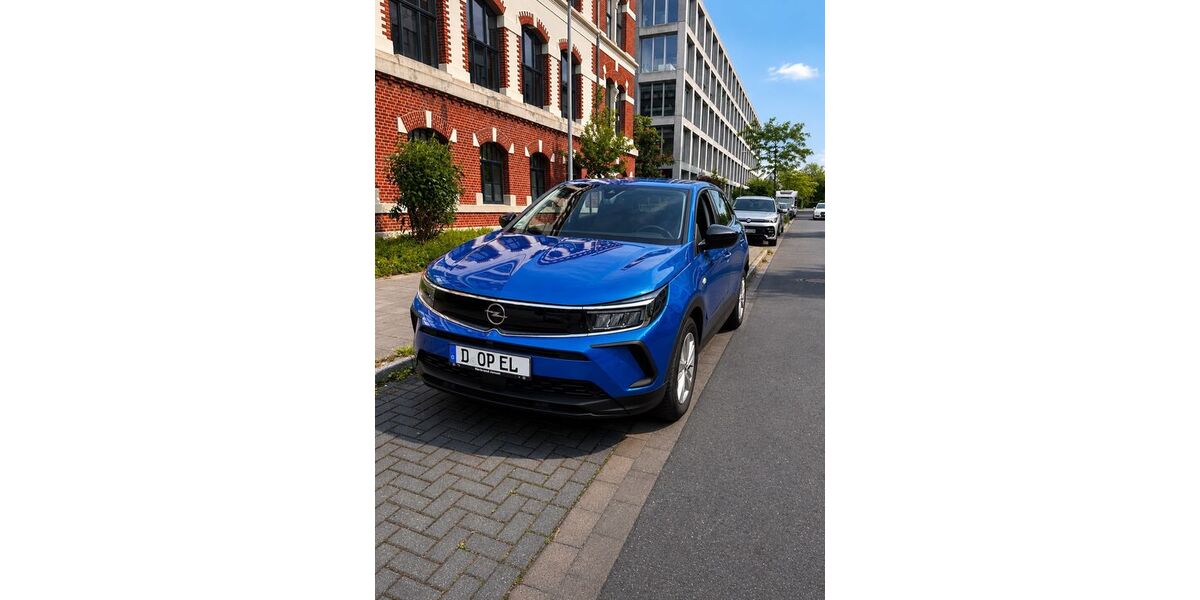 Opel Grandland (X) 43.570 km 16.900 &euro; Düsseldorf 40625