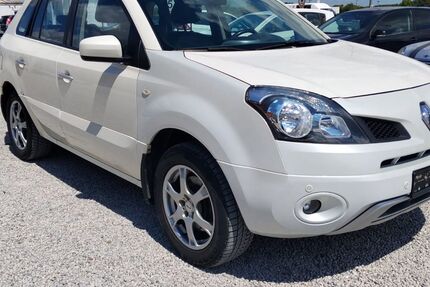 Renault Koleos 303.000 km 1.690 &euro; München 81827
