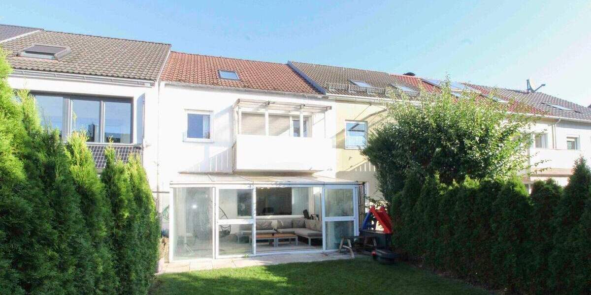 Attraktives modernes Reihenmittelhaus mit Wintergarten und Garten in ruhiger Lage von Erding 5 zimmer