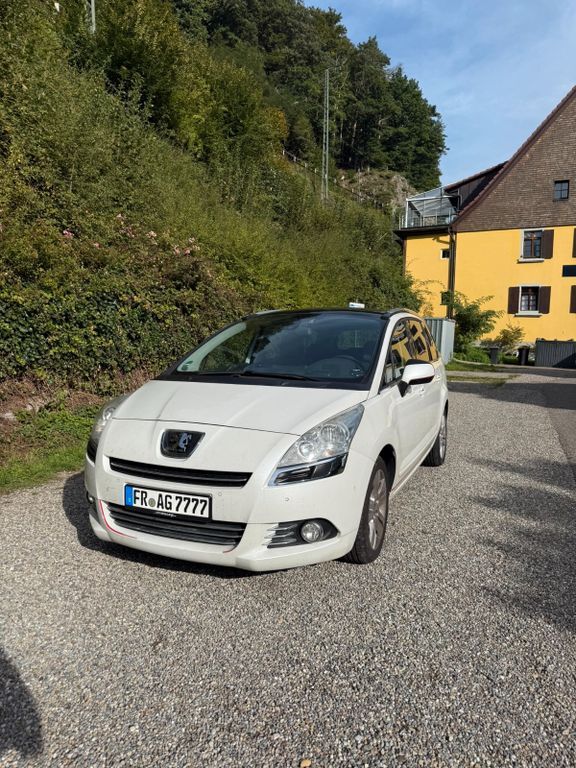 Peugeot 5008 165.769 km 7.100 € Buchenbach 79256