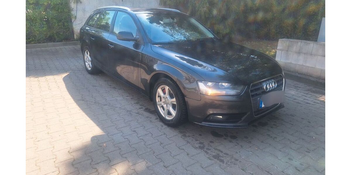 Audi A4 228.000 km 6.999 &euro; Zwickau 08112