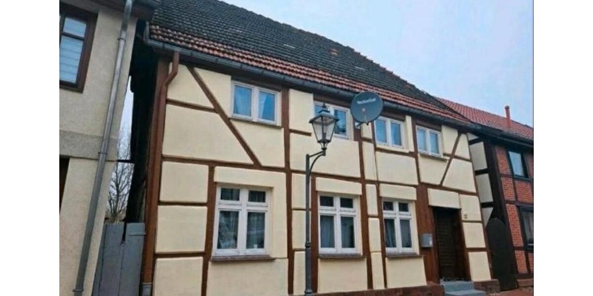 Mehrfamilienhaus, Wohnhaus Neustadt-Glewe Glewe - 4 Zimmer, 254 m&sup2;, 72.000&euro; | Angebot:26408694