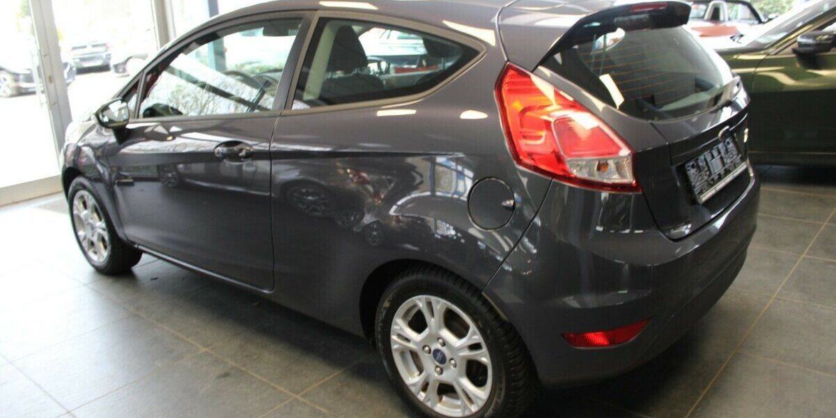Ford Fiesta 1.25 Champions Edition 68.715 km 5.980 &euro; Euskirchen 53881