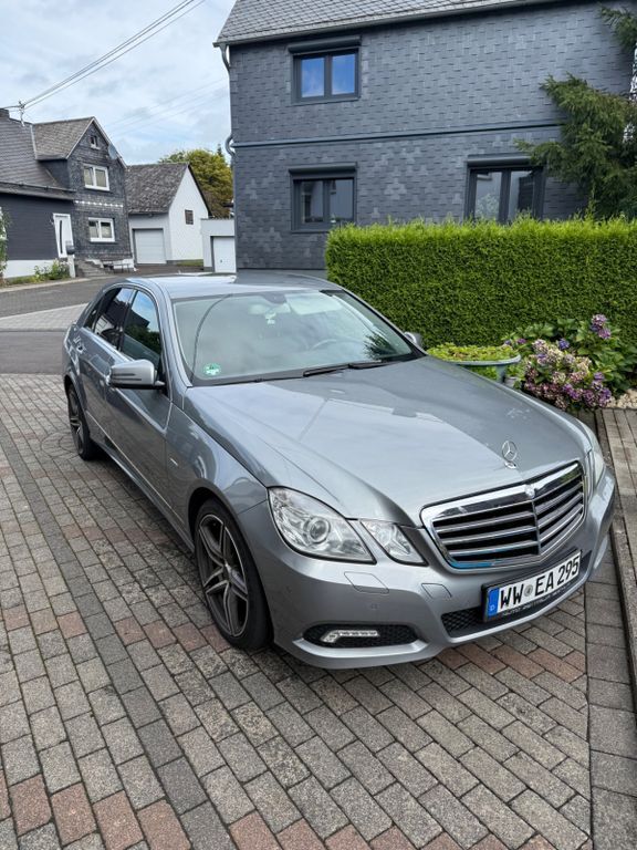 Mercedes-Benz E 200 253.000 km 8.000 € Hof 56472