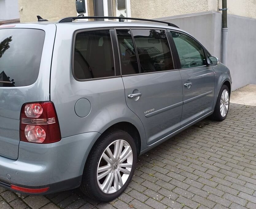 VW Touran 143.000 km 4.500 € Iserlohn 58636
