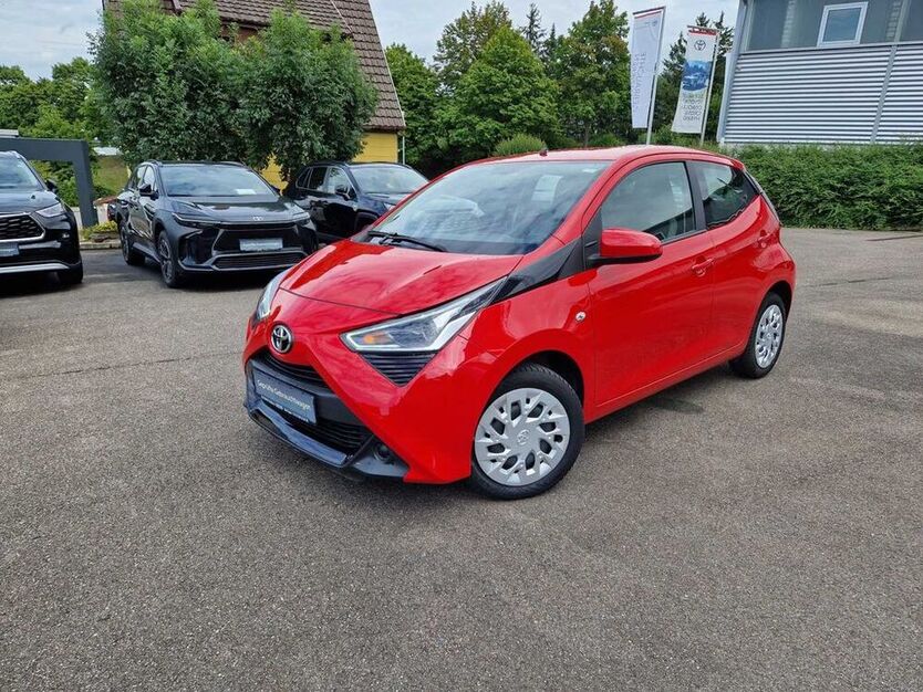 Aygo (X)