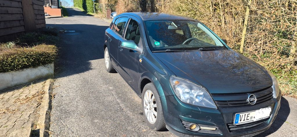 Opel Astra 135.741 km 2.000 &euro; Niederkrüchten 41372