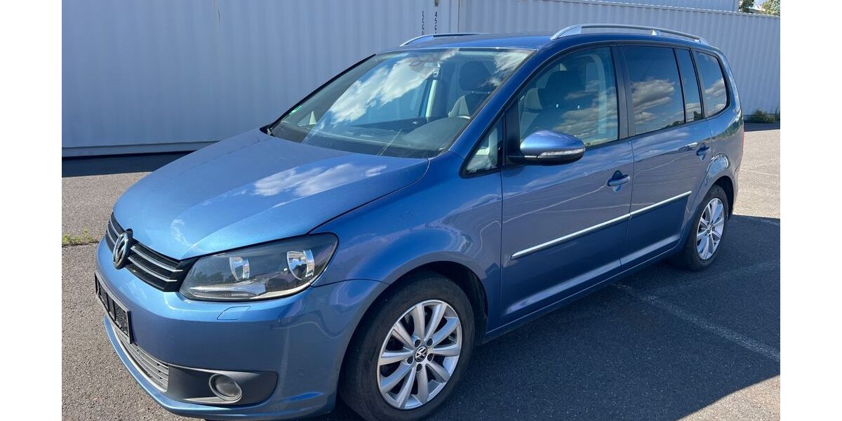 VW Touran 296.000 km 4.950 &euro; Berlin 12057