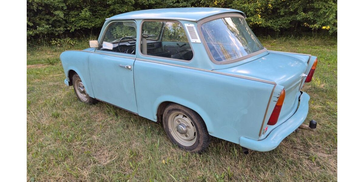 Trabant 601 68.000 km 3.650 &euro; Löbau 02708