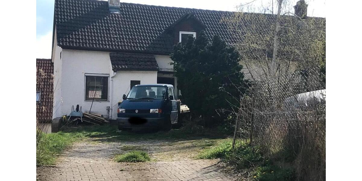 Einfamilienhaus Neuburg an der Kammel - 3 Zimmer, 100 m&sup2;, 150.000&euro; | Angebot:26942048