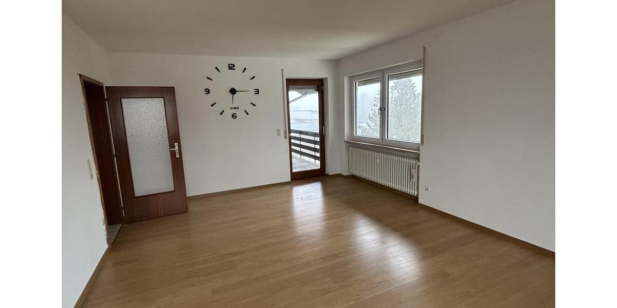 Dachgeschoßwohnung Dillingen an der Donau - 3 Zimmer, 94 m&sup2;, 730&euro; | Angebot:25496261