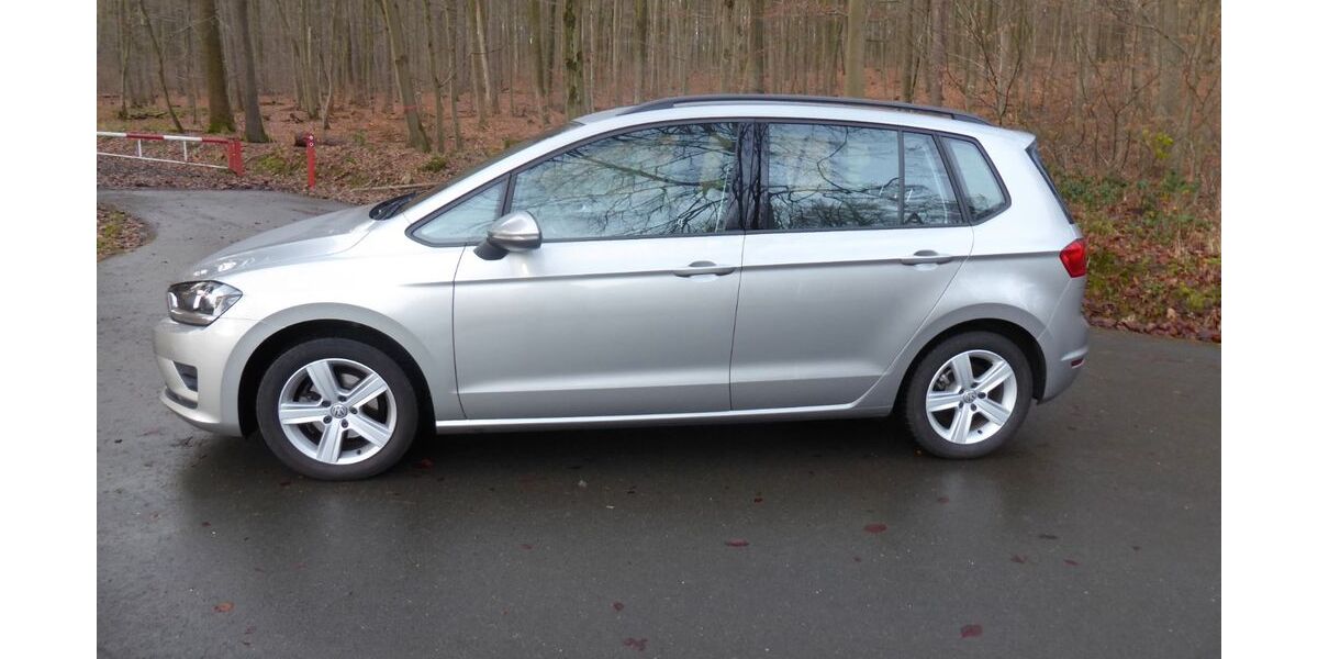 VW Golf Sportsvan 32.000 km 12.200 &euro; Werl 59457