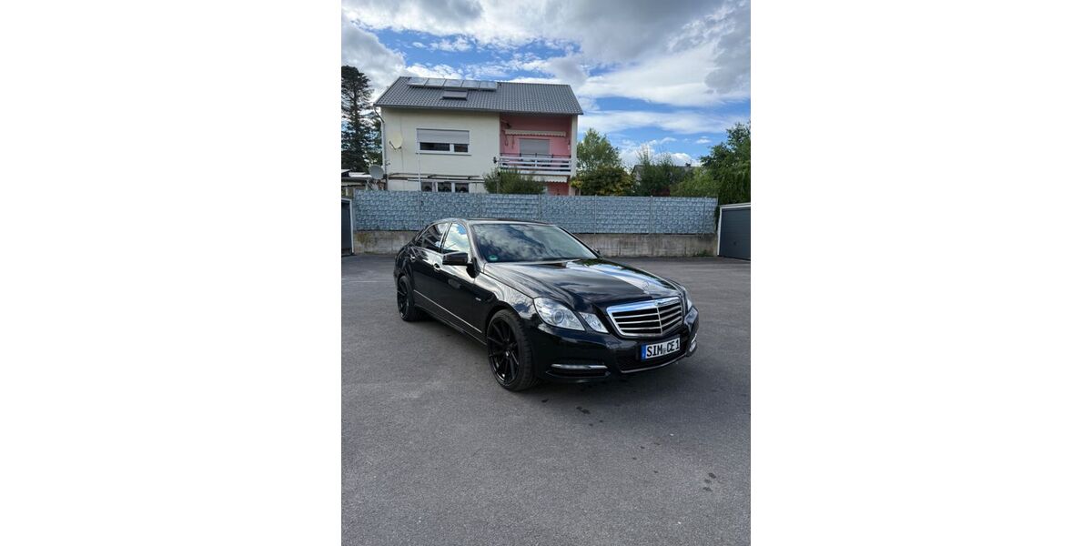 Mercedes-Benz E 300 144.500 km 18.500 &euro; Simmern 55469
