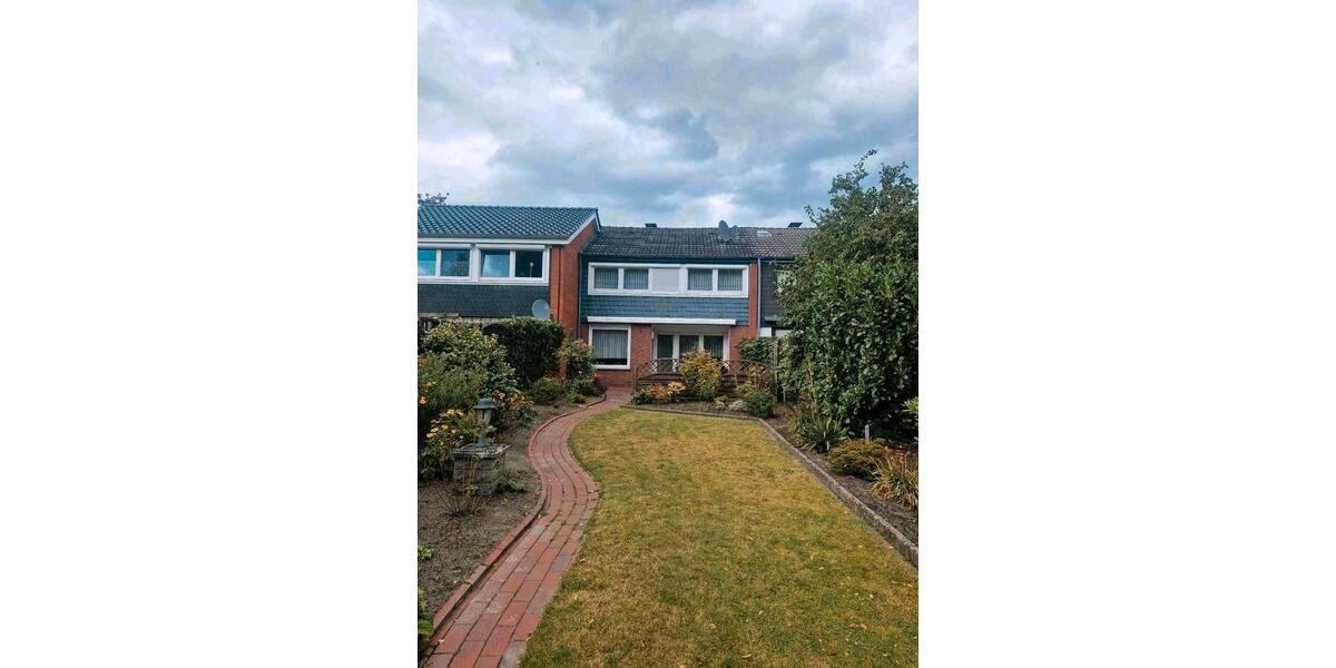 Reihenhaus Westerstede - 5 Zimmer, 98 m&sup2;, 925&euro; | Angebot:25992336