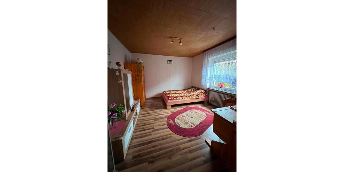 Einfamilienhaus Melle - 7 Zimmer, 270 m&sup2;, 300.000&euro; | Angebot:26978063