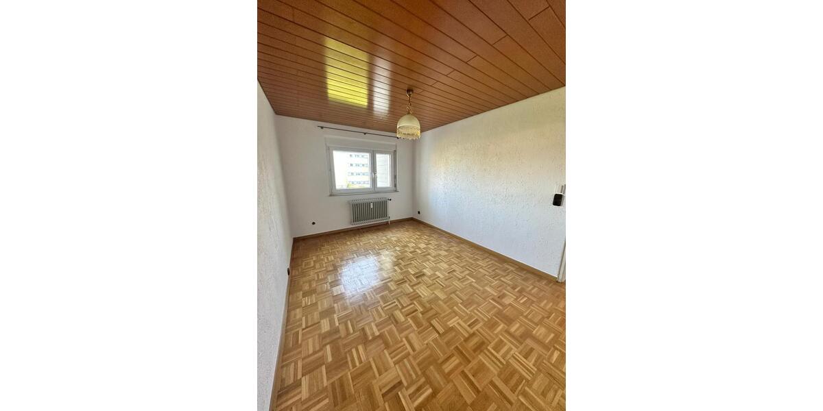 Etagenwohnung Villingen-Schwenningen Schwenningen - 4.5 Zimmer, 103 m&sup2;, 250.000&euro; | Angebot:26384547