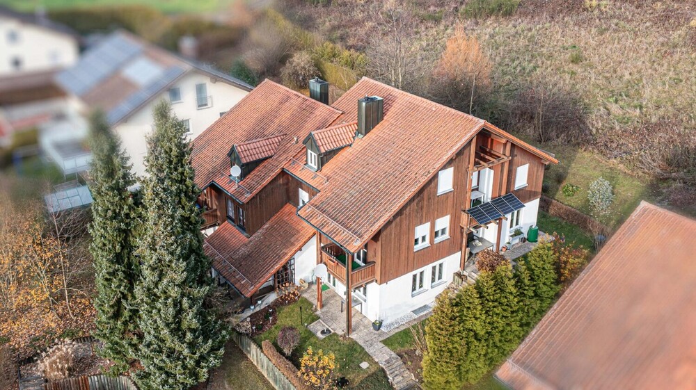 Zwei großzügige Doppelhaushälften - für Kapitalanleger oder als Mehrgenerationenkonzept! 12 zimmer