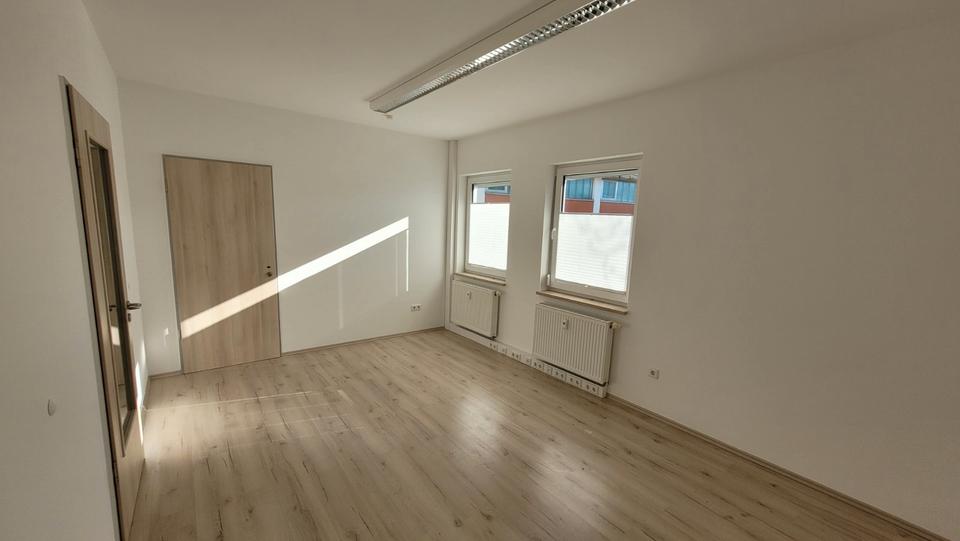 Erdgeschoßwohnung Bad Windsheim - 2 Zimmer, 64 m&sup2;, 600&euro; | Angebot:26279403