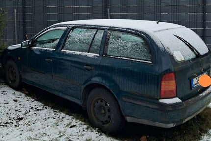 Skoda Octavia 149.000 km 1.100 &euro; Storkow/Mark 15859