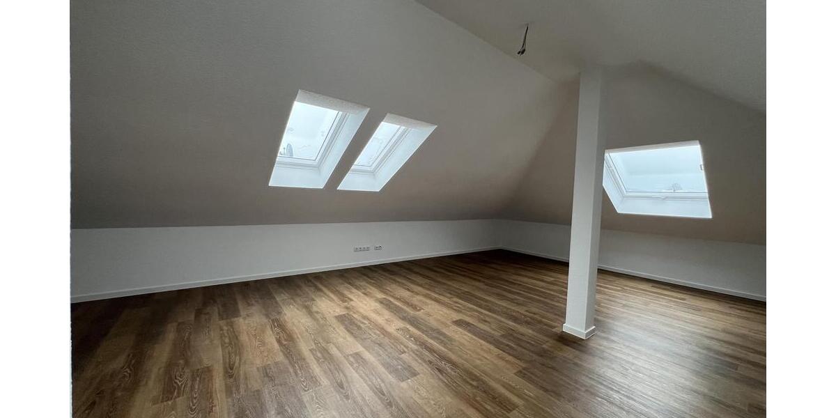 Modernes Wohnen auf zwei Ebenen - Maisonettenwohnung Hildesheim Sorsum | Angebot:27330208