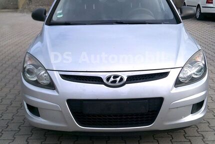 Hyundai i30 185.100 km 1.800 € Holzgerlingen 71088