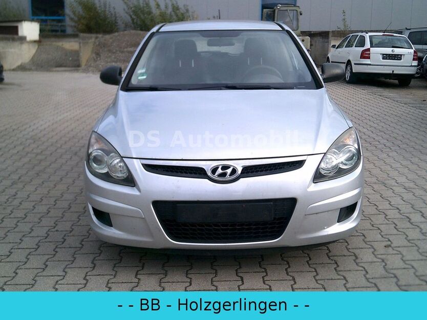 Hyundai i30 185.100 km 1.800 € Holzgerlingen 71088