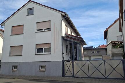 Haus Buseck - 8 Zimmer, 175 m&sup2;, 499.999&euro; | Angebot:26855763