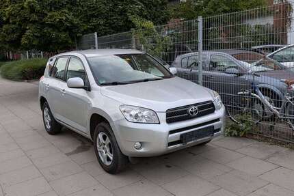 Toyota RAV4 198.798 km 6.200 &euro; Hamburg 20097