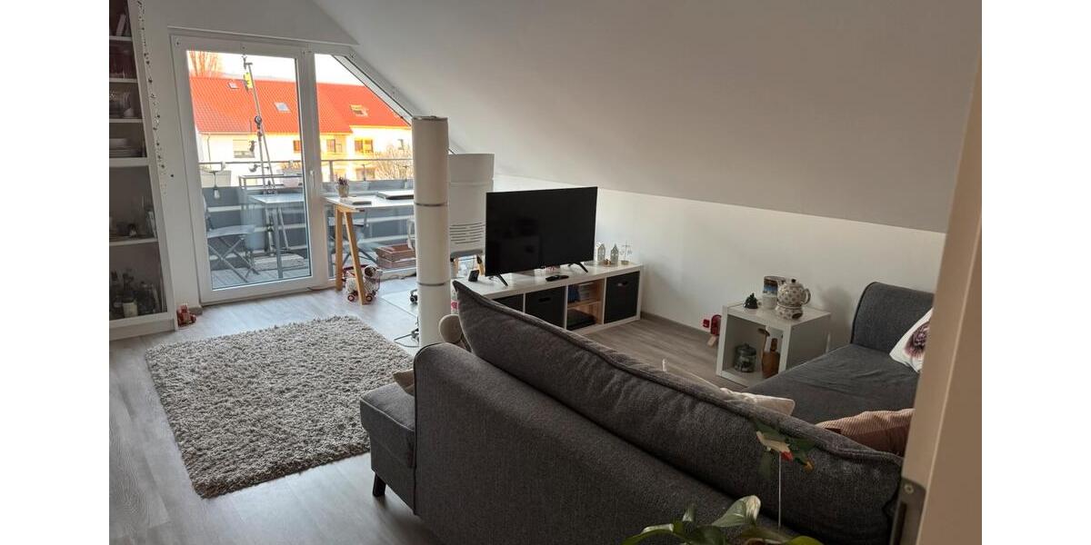 Dachgeschoßwohnung Eppelheim - 3 Zimmer, 60 m&sup2;, 850&euro; | Angebot:25945150