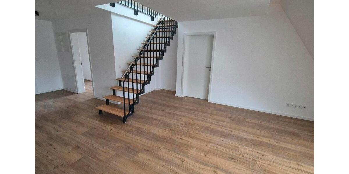 Maisonettenwohnung Gärtringen - 3 Zimmer, 92 m&sup2;, 1.490&euro; | Angebot:26403114