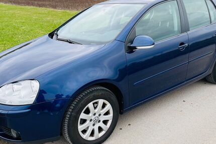 VW Golf 149.876 km 2.800 &euro; Niederdorfelden 61138