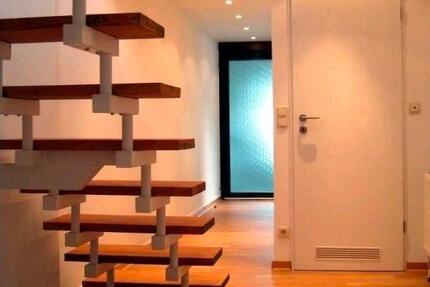 Haus Köln Innenstadt - 12 Zimmer, 406 m&sup2;, 435.000&euro; | Angebot:26285569