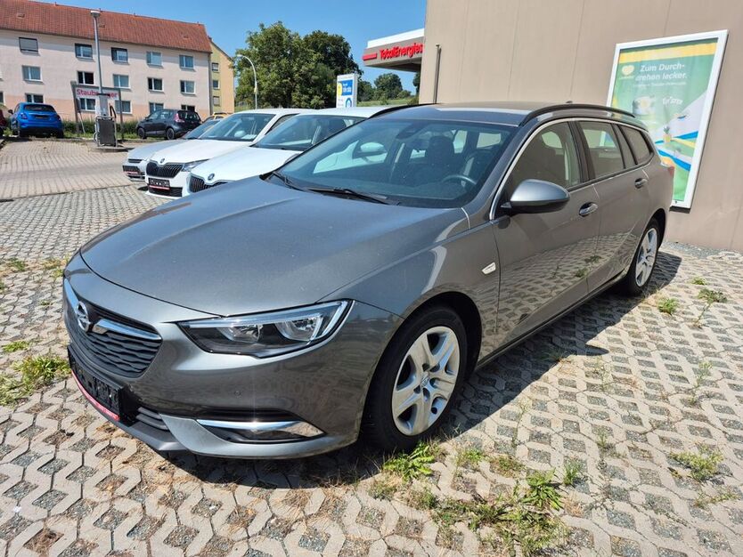 Opel Insignia 93.565 km 14.999 € Roßwein 04741
