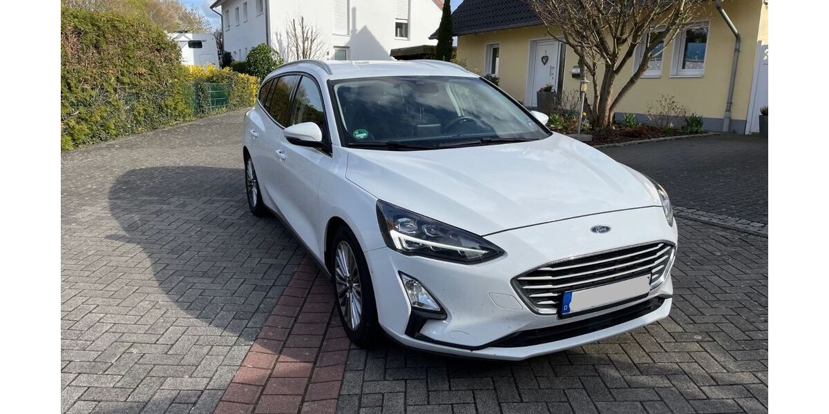 Ford Focus 72.788 km 13.499 &euro; Leopoldshöhe 33818