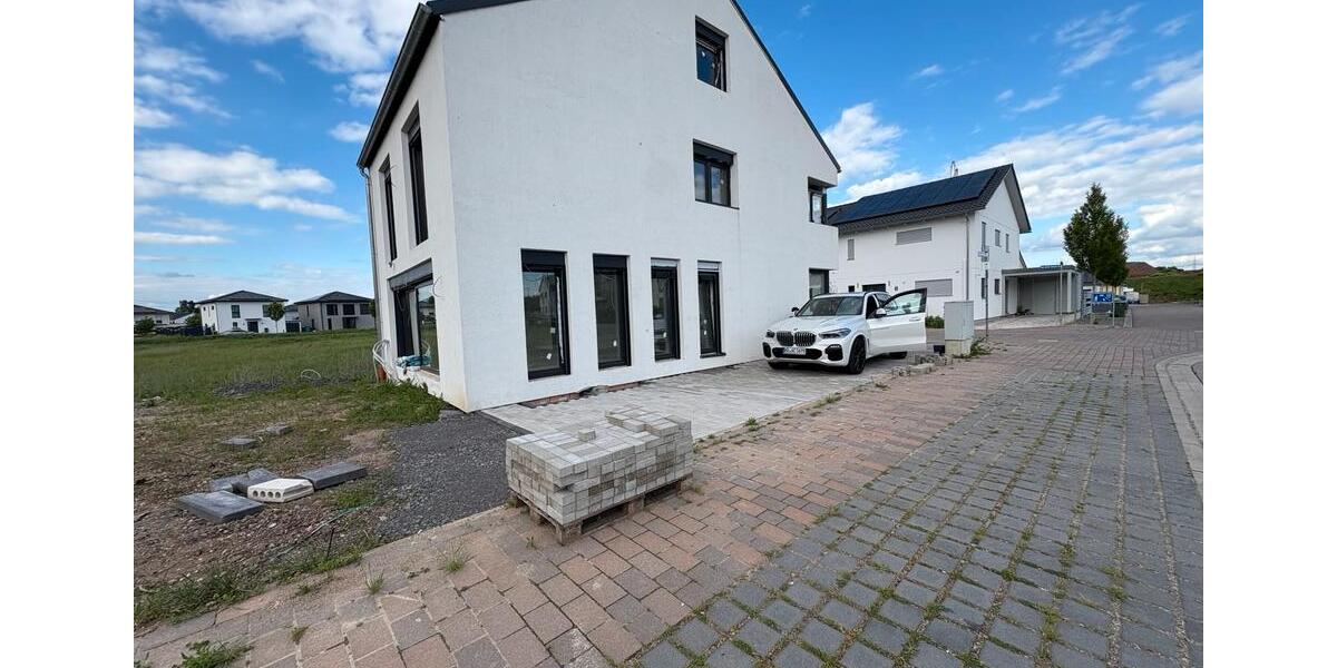 Doppelhaushälfte Philippsburg - 5 Zimmer, 173 m&sup2;, 559.000&euro; | Angebot:26580431