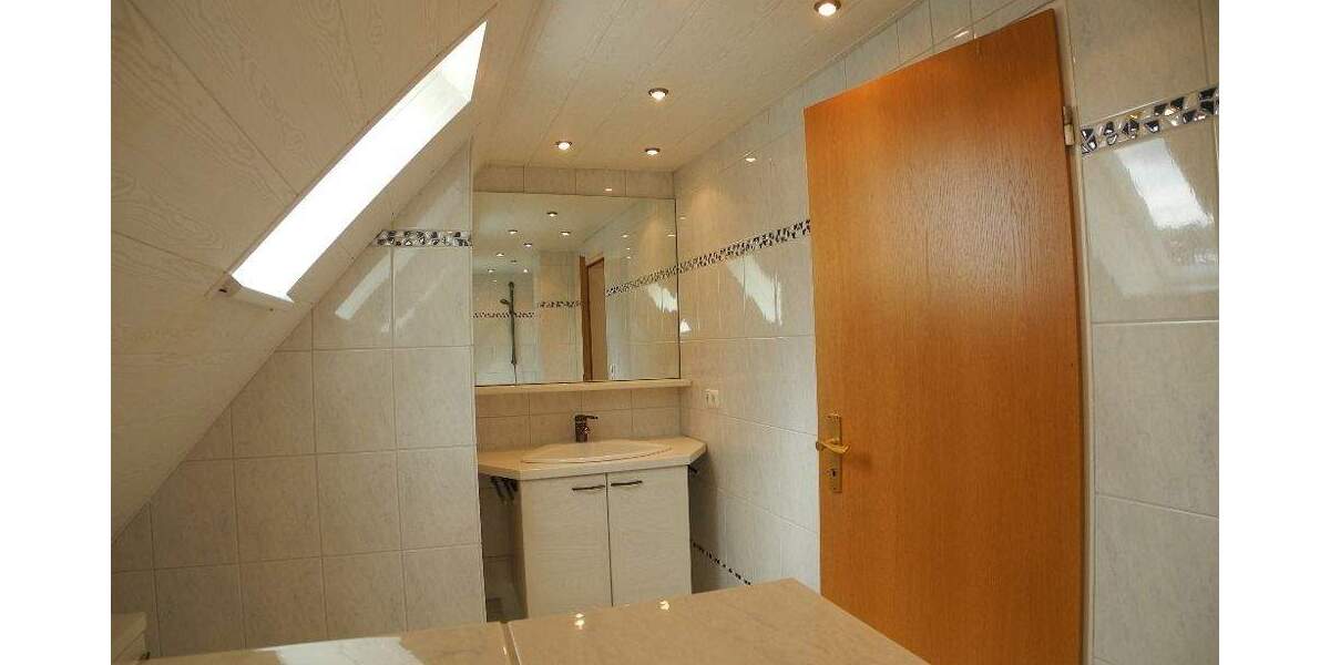 Doppelhaushälfte Jever - 4 Zimmer, 138 m&sup2;, 275.000&euro; | Angebot:25730053